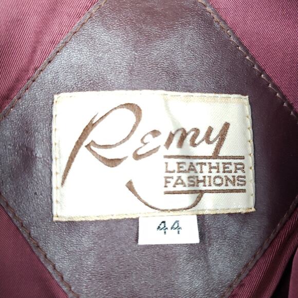 Remy | Leather Fashions Maroon Jacket, size 44 - Picture 3 of 8